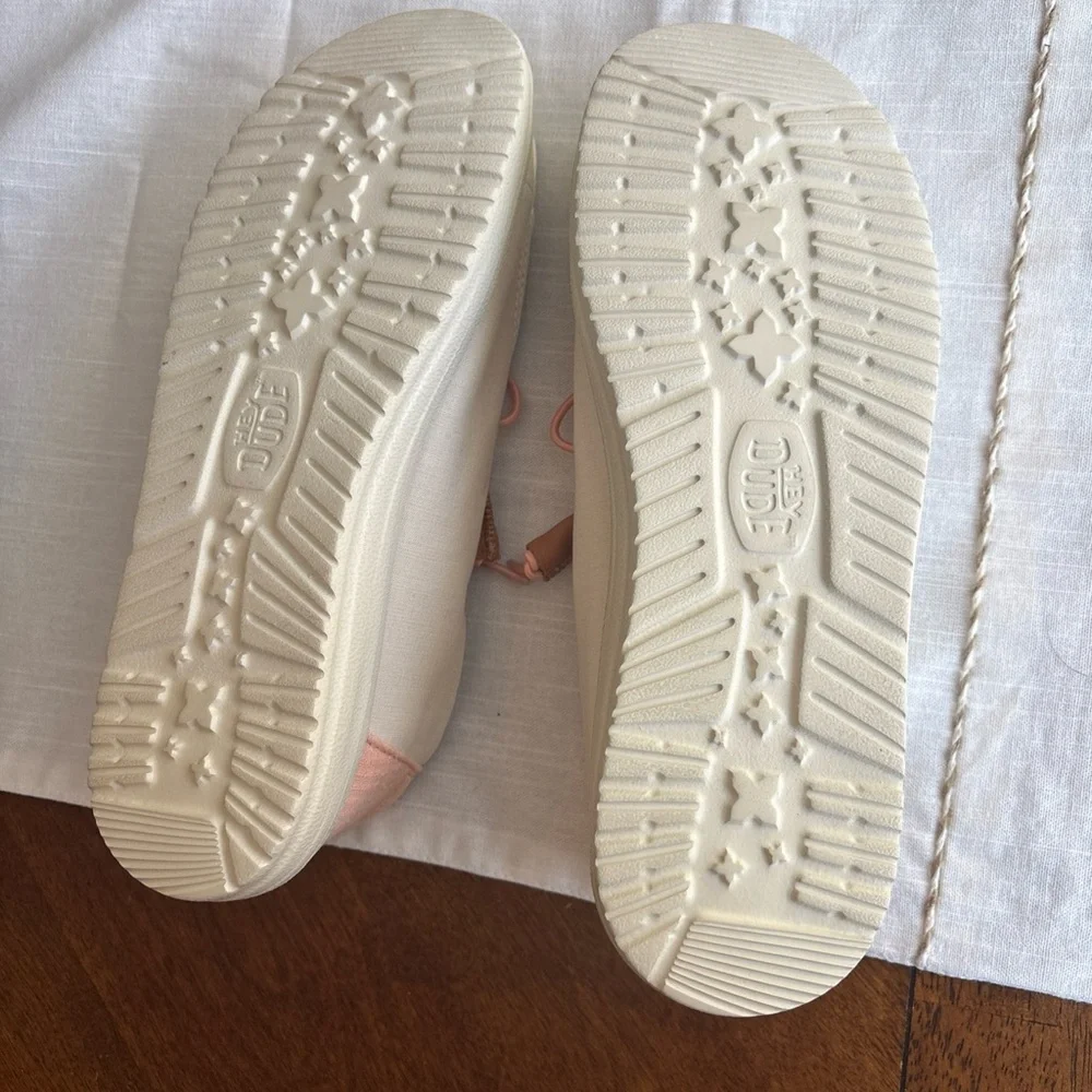 NWOB- HEYDUDE Wendy Chambray Boho Canvas Shoes for Ladies - Natural - Size 9 - Picture 8 of 8